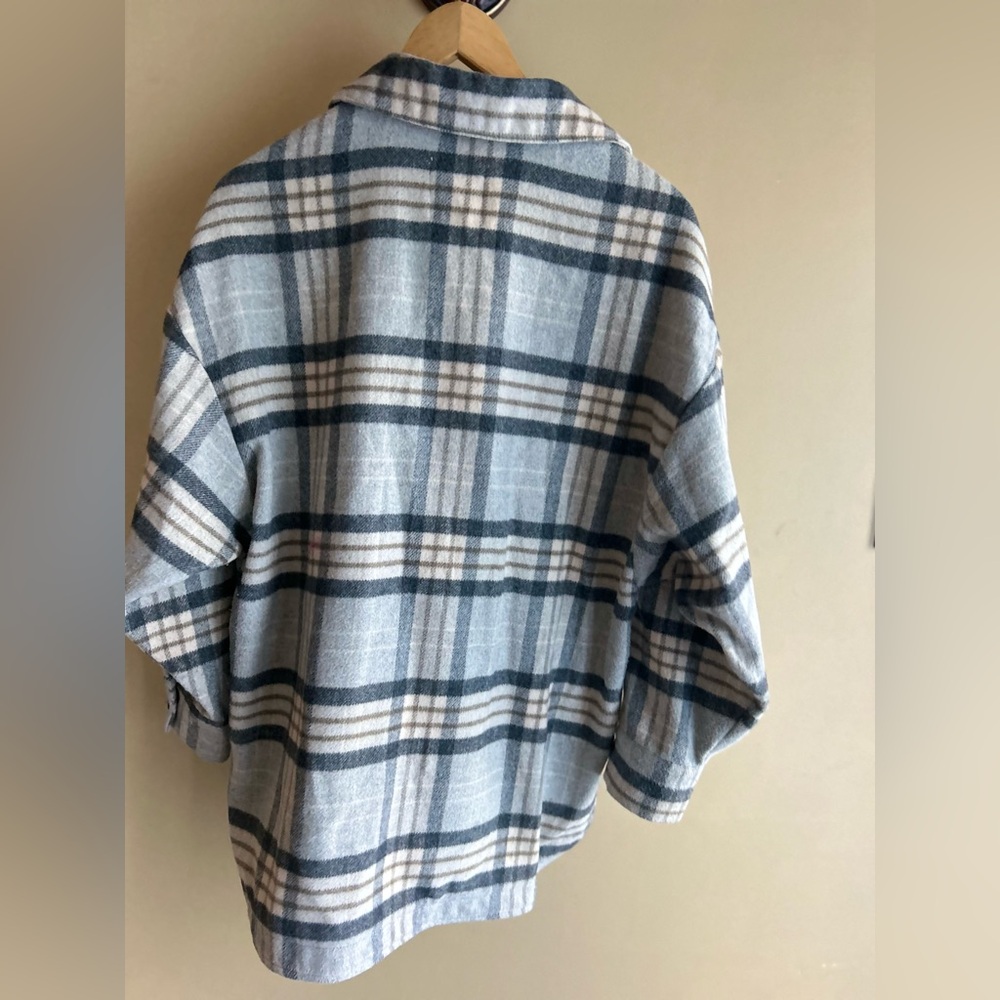 ✌️4/$20✌️ Zara oversized shacket - Picture 3 of 10